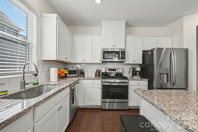 302 Abington Street, Matthews, NC 28104