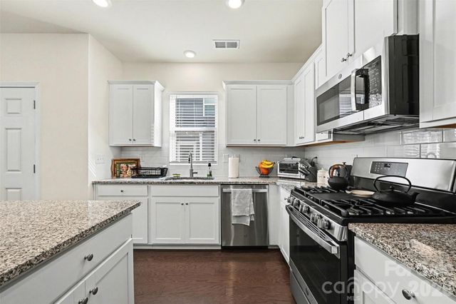 302 Abington Street, Matthews, NC 28104