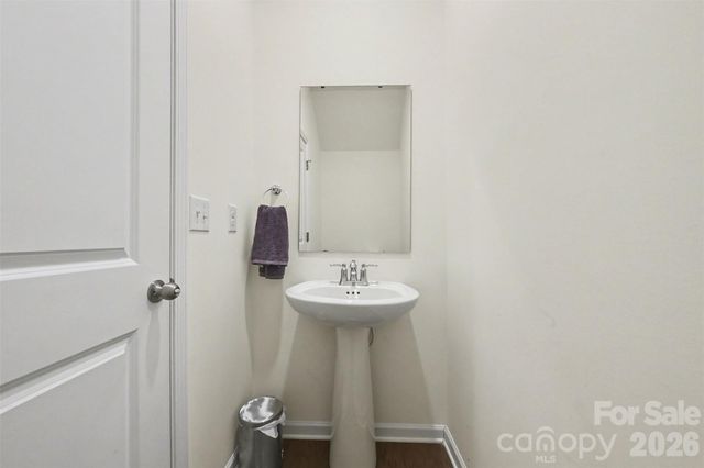 302 Abington Street, Matthews, NC 28104