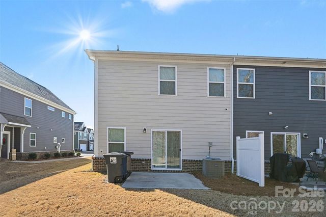 302 Abington Street, Matthews, NC 28104