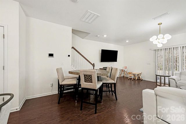 302 Abington Street, Matthews, NC 28104