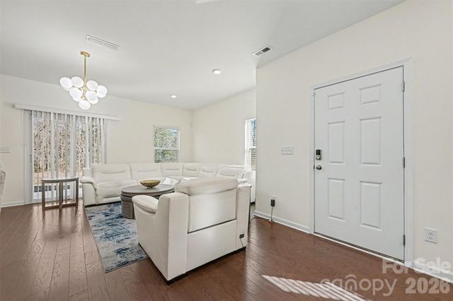 302 Abington Street, Matthews, NC 28104