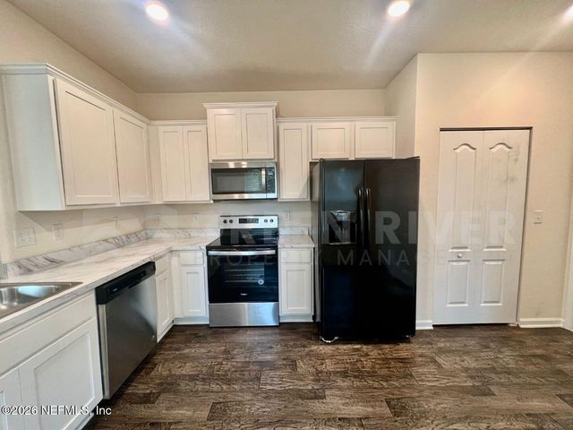 294 ARALIA Lane, Jacksonville, FL 32216