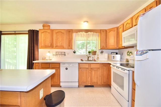 7760 Lake Avenue, Hayward, WI 54843