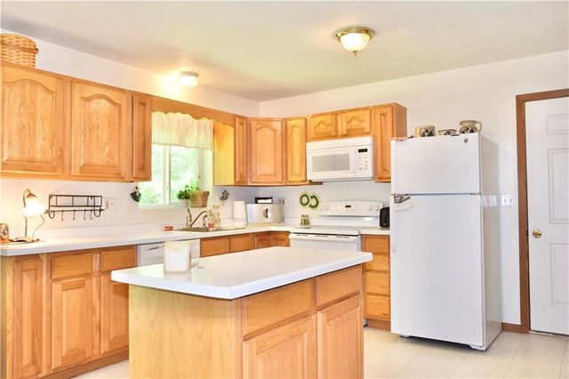 7760 Lake Avenue, Hayward, WI 54843