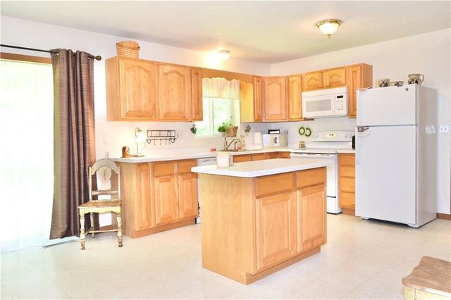 7760 Lake Avenue, Hayward, WI 54843