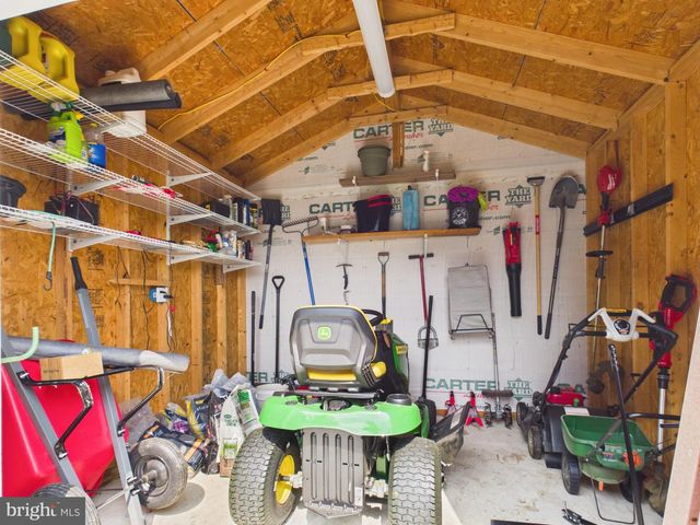 222 BALMORAL LN, Martinsburg, WV 25404
