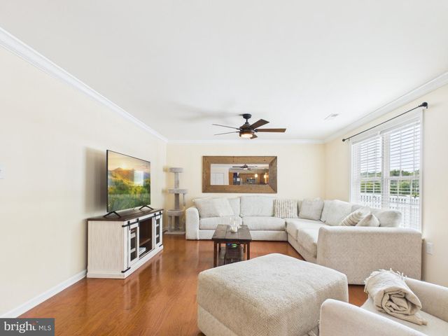 222 BALMORAL LN, Martinsburg, WV 25404