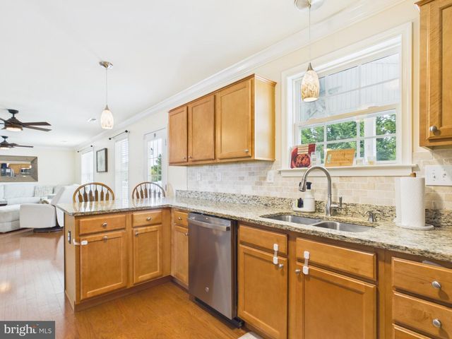 222 BALMORAL LN, Martinsburg, WV 25404