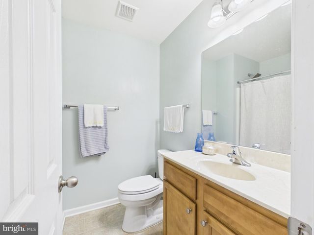 222 BALMORAL LN, Martinsburg, WV 25404