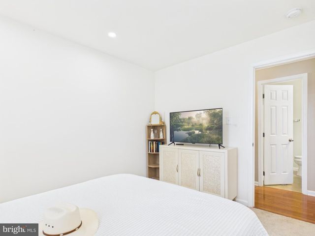 222 BALMORAL LN, Martinsburg, WV 25404