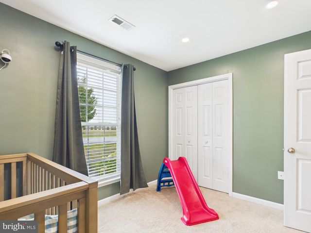 222 BALMORAL LN, Martinsburg, WV 25404