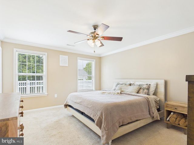 222 BALMORAL LN, Martinsburg, WV 25404
