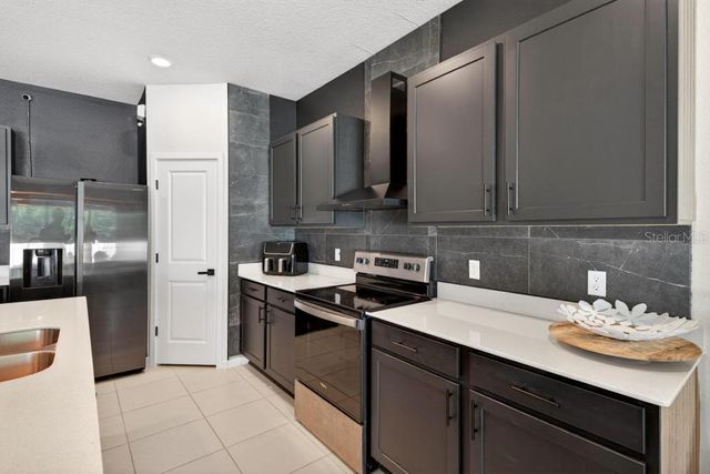 1631 GROVELINE ROAD, St Cloud, FL 34771