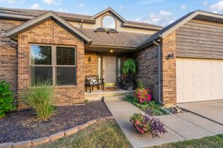 2506 North Meadow Lake Drive, Springfield, MO 65802