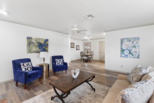 7830 Verna Mae Ave, Sacramento, CA 95828