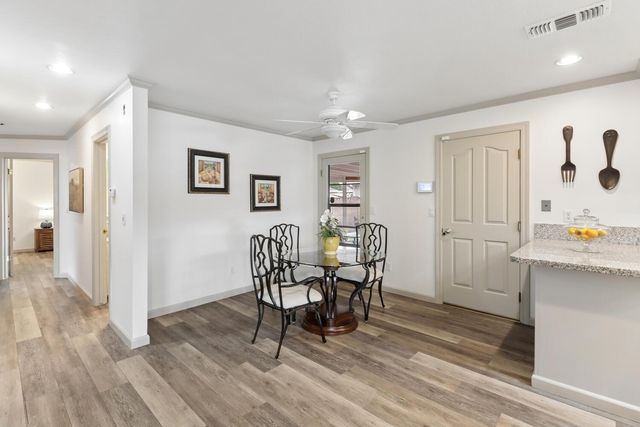 7830 Verna Mae Ave, Sacramento, CA 95828