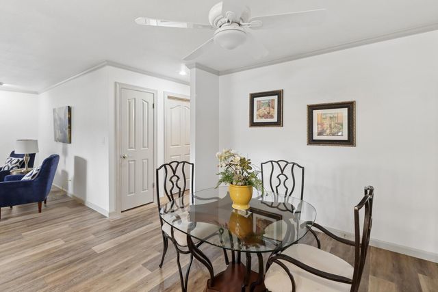 7830 Verna Mae Ave, Sacramento, CA 95828