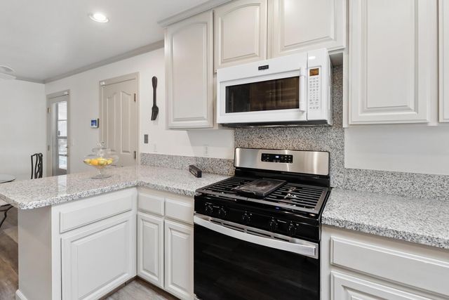 7830 Verna Mae Ave, Sacramento, CA 95828