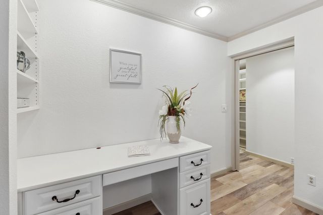 7830 Verna Mae Ave, Sacramento, CA 95828