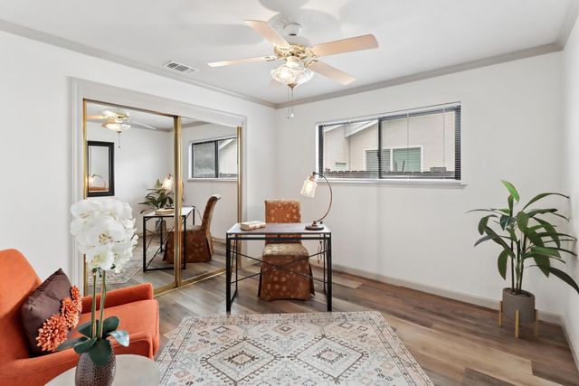 7830 Verna Mae Ave, Sacramento, CA 95828