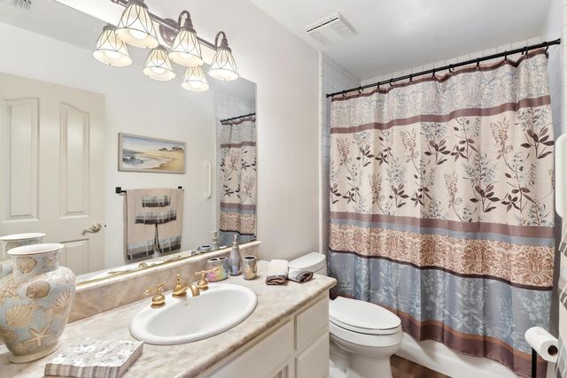 7830 Verna Mae Ave, Sacramento, CA 95828