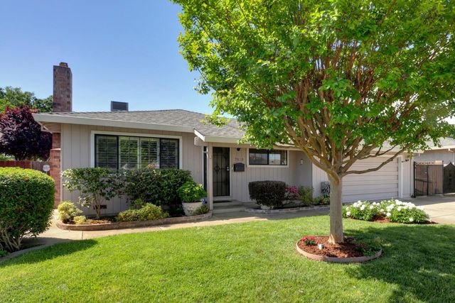 7830 Verna Mae Ave, Sacramento, CA 95828