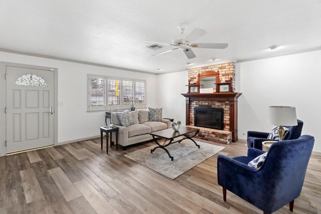 7830 Verna Mae Ave, Sacramento, CA 95828