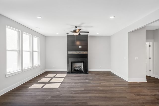 2655 Netterfield Drive, White House, TN 37188