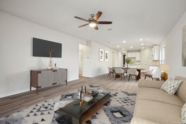 2912 Junction Bay, Converse, TX 78109