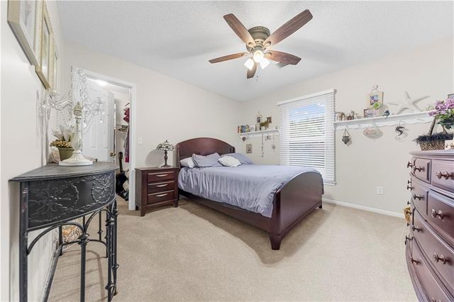 602 Ridgewood Drive, Raymore, MO 64083
