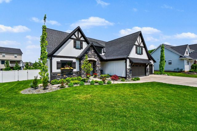 8251 Country Rail Drive Sw, Byron Twp, MI 49315