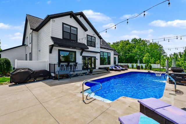 8251 Country Rail Drive Sw, Byron Twp, MI 49315