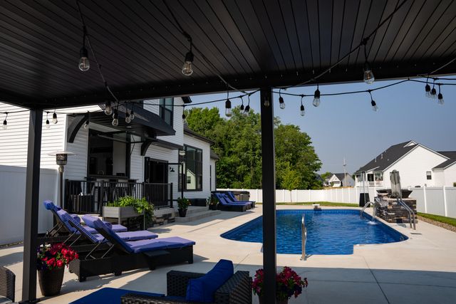 8251 Country Rail Drive Sw, Byron Twp, MI 49315