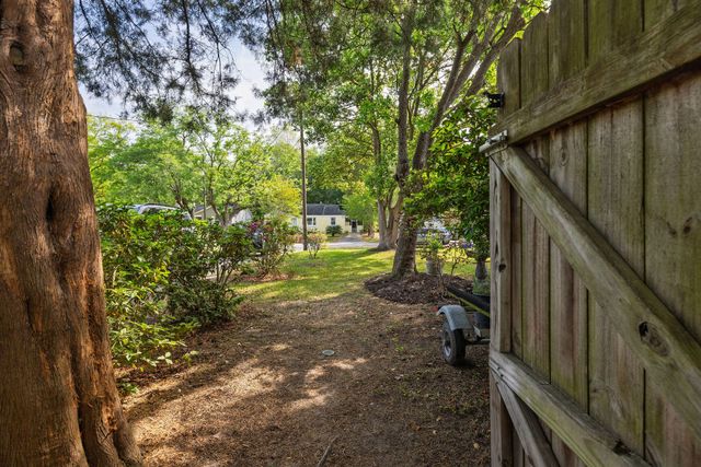 5229 Parkside Drive, North Charleston, SC 29405