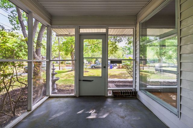 5229 Parkside Drive, North Charleston, SC 29405