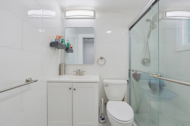 31 Hallron St, Boston, MA 02136