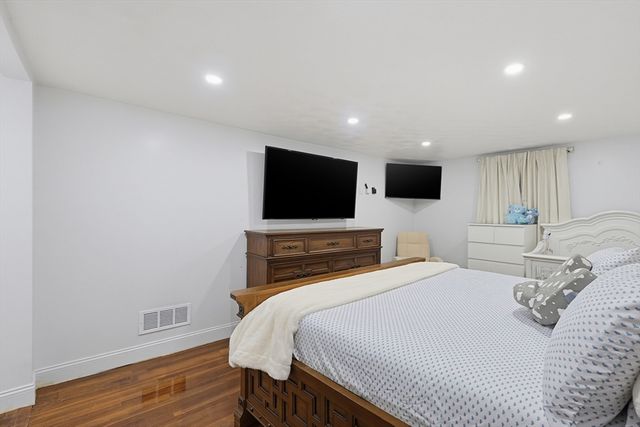 31 Hallron St, Boston, MA 02136