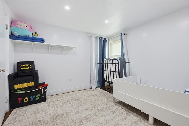 31 Hallron St, Boston, MA 02136