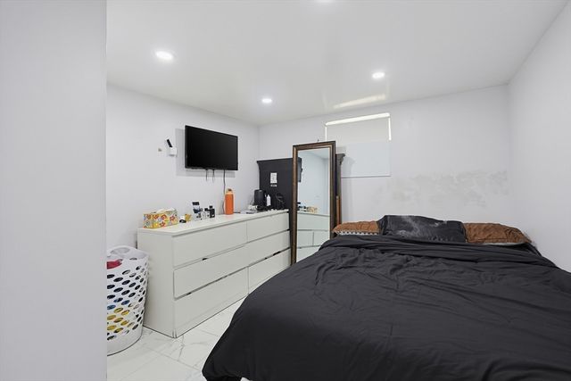 31 Hallron St, Boston, MA 02136