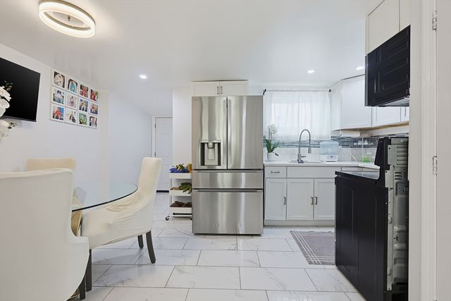 31 Hallron St, Boston, MA 02136
