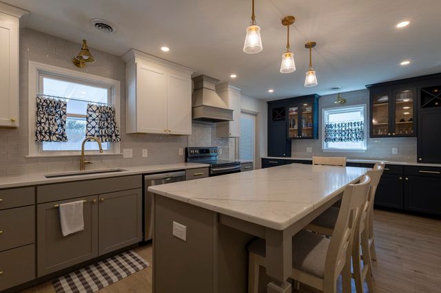 758 Mount Gilead Place Dr., Murrells Inlet, SC 29576