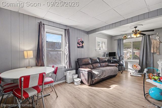 22084 Piper Avenue, Eastpointe, MI 48021
