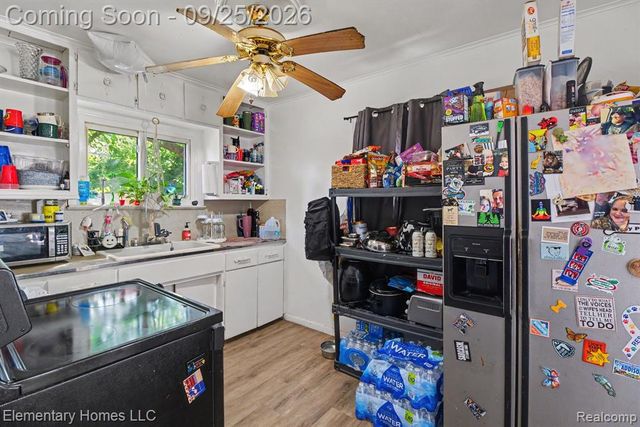 22084 Piper Avenue, Eastpointe, MI 48021