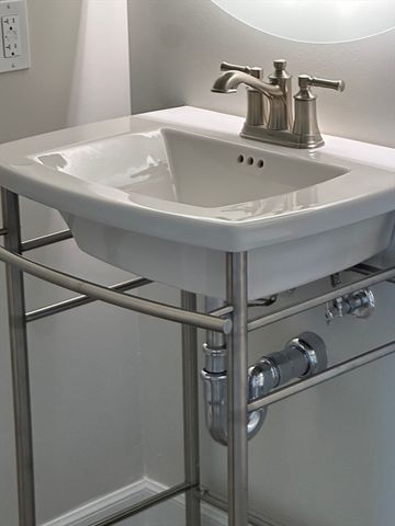 133 Salem St 407, Revere, MA 02151