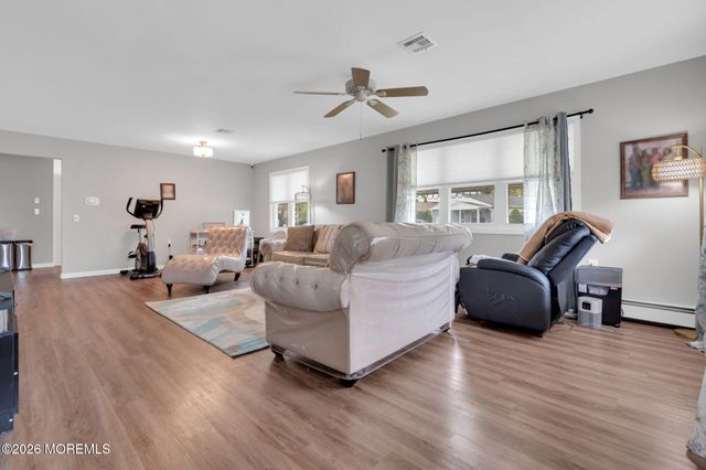 1 Speighstown Place, Toms River, NJ 08757