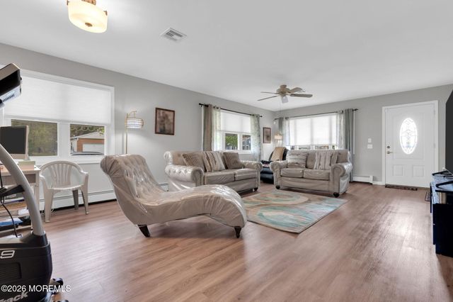 1 Speighstown Place, Toms River, NJ 08757