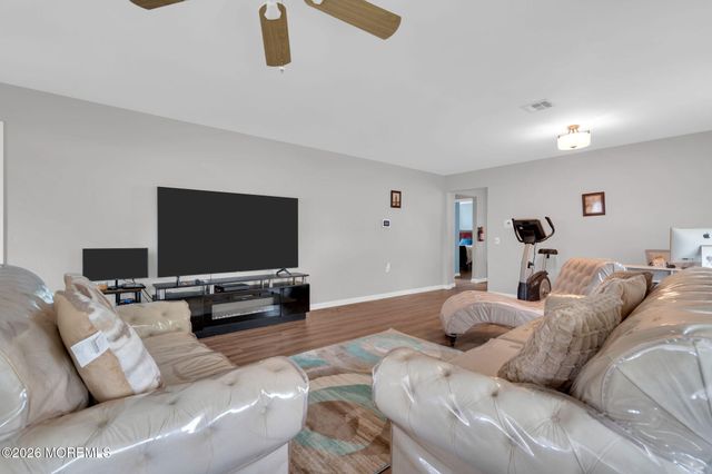 1 Speighstown Place, Toms River, NJ 08757