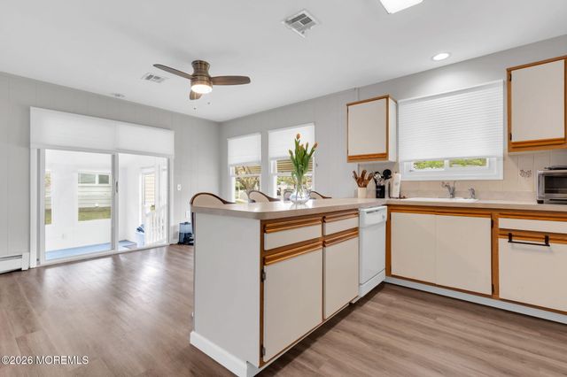 1 Speighstown Place, Toms River, NJ 08757