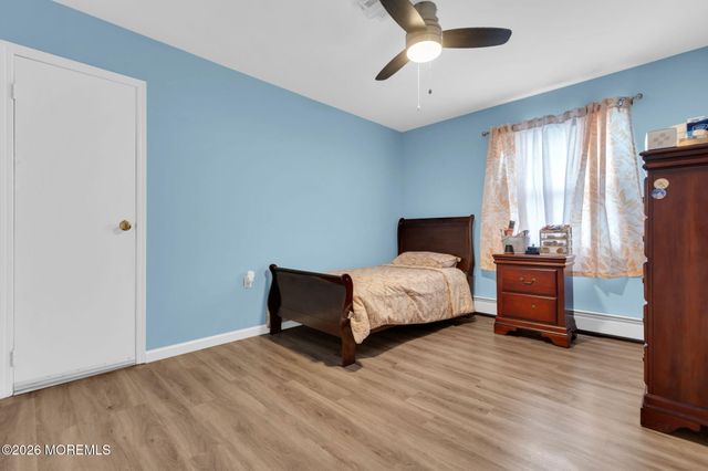 1 Speighstown Place, Toms River, NJ 08757